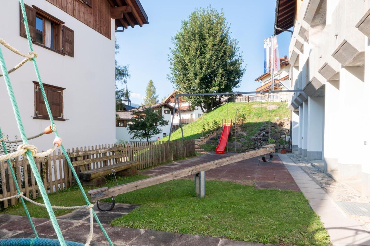 Alpablueamli Apartman Pany Kültér fotó